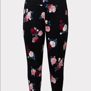 Torrid Size 3 Floral Print Ponte Jogger Pants
